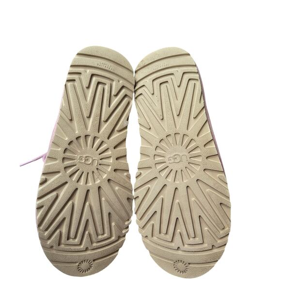UGG Neumel boots in a pink colorway, likely "Shell Pink," women's size 8 - Picture 8 of 8